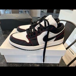 Women’s Nike air jordan 1 low se utility